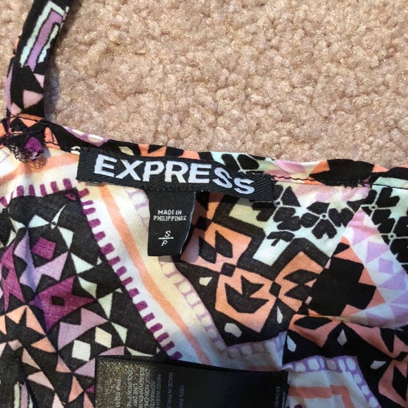 Express matching set. - shorts and crop top - Picture 4 of 4